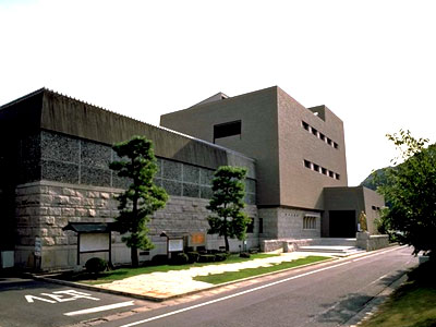 IBARA MUNICIPAL DENCU ART MUSEUM (Okayama)